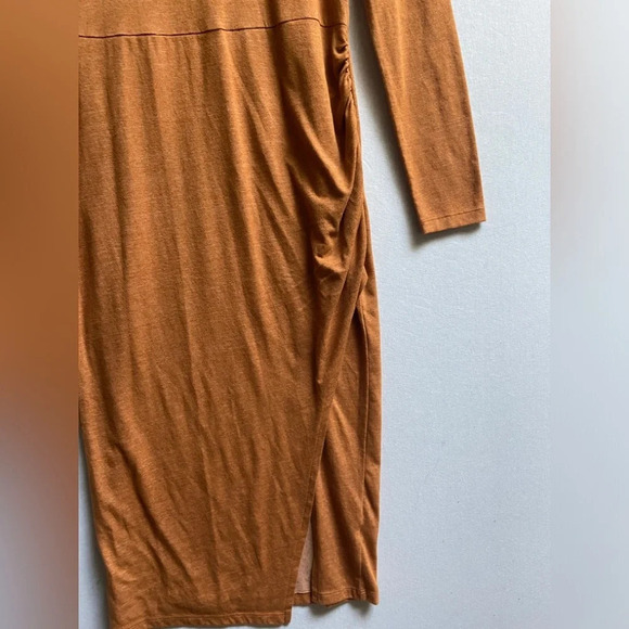 Treasure & Bond long sleeve ruched side slit scoop neck dress Sz  M - Picture 4 of 11